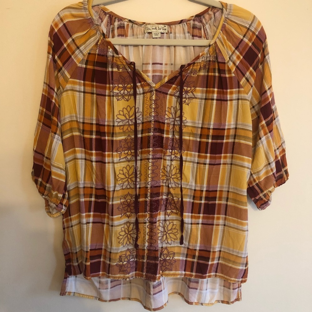 Live and let live medium plaid peasant top